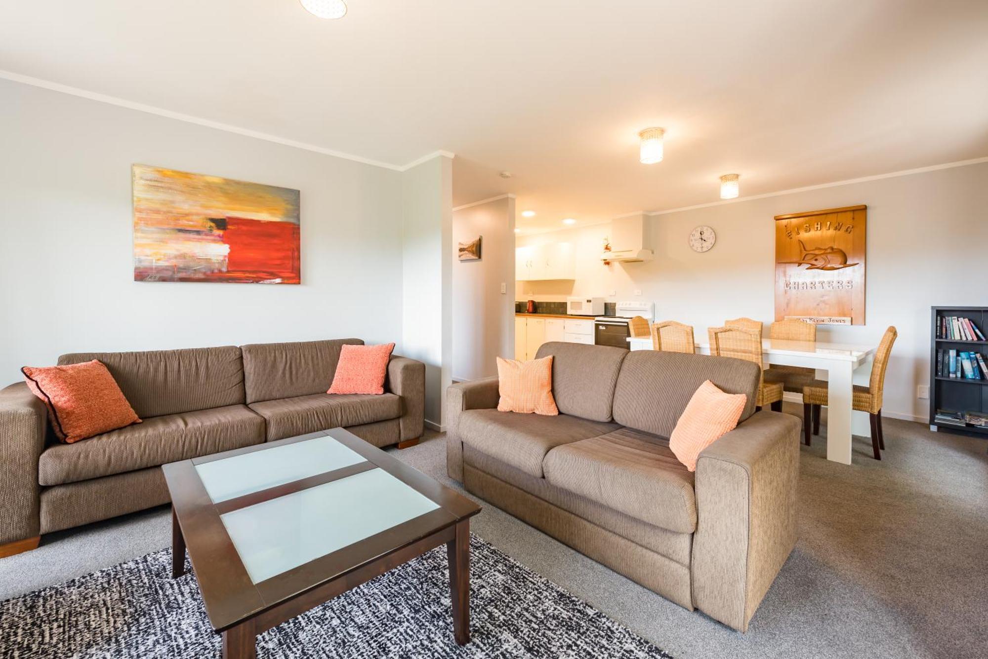 Allure Apartment *