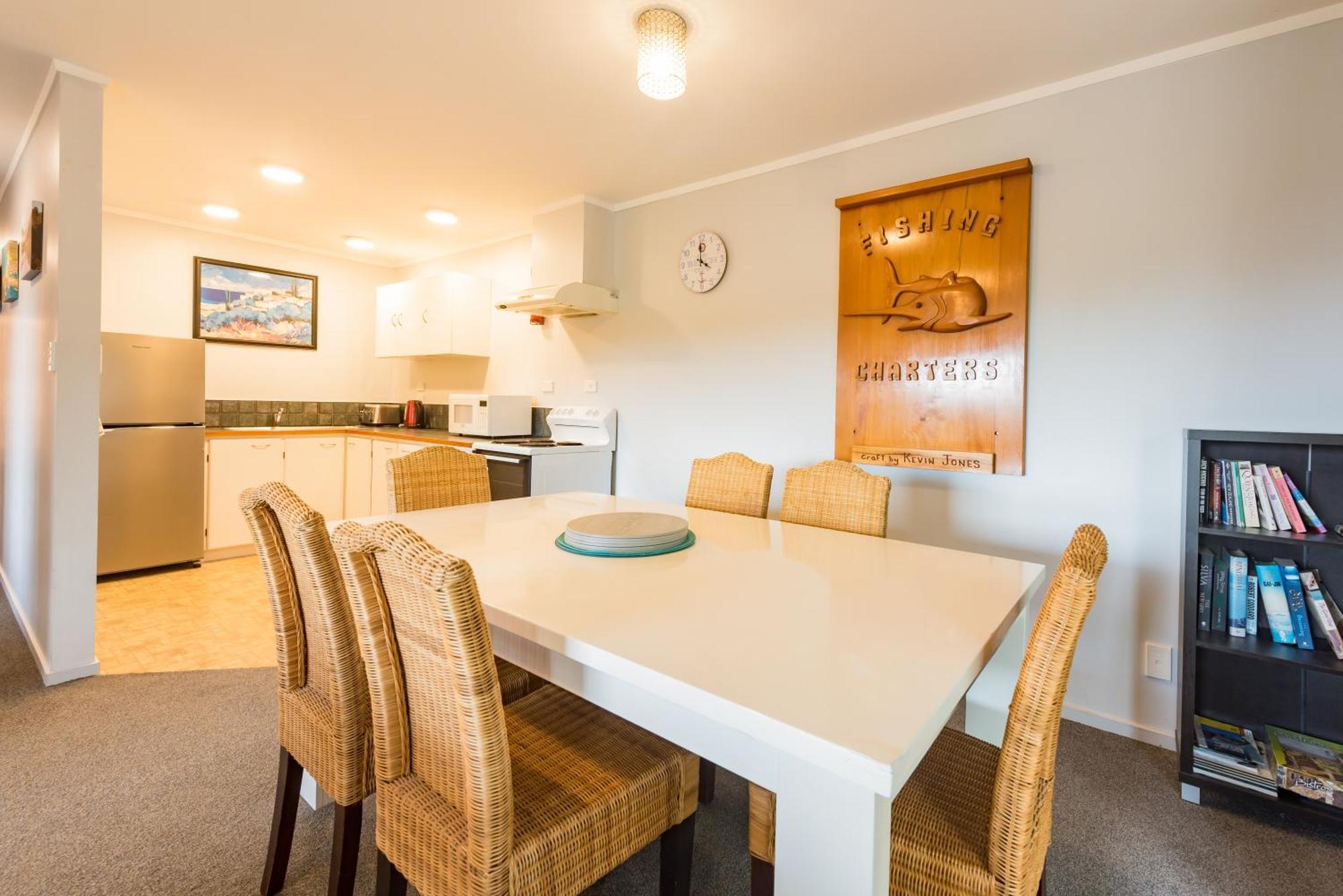 Allure Apartment *